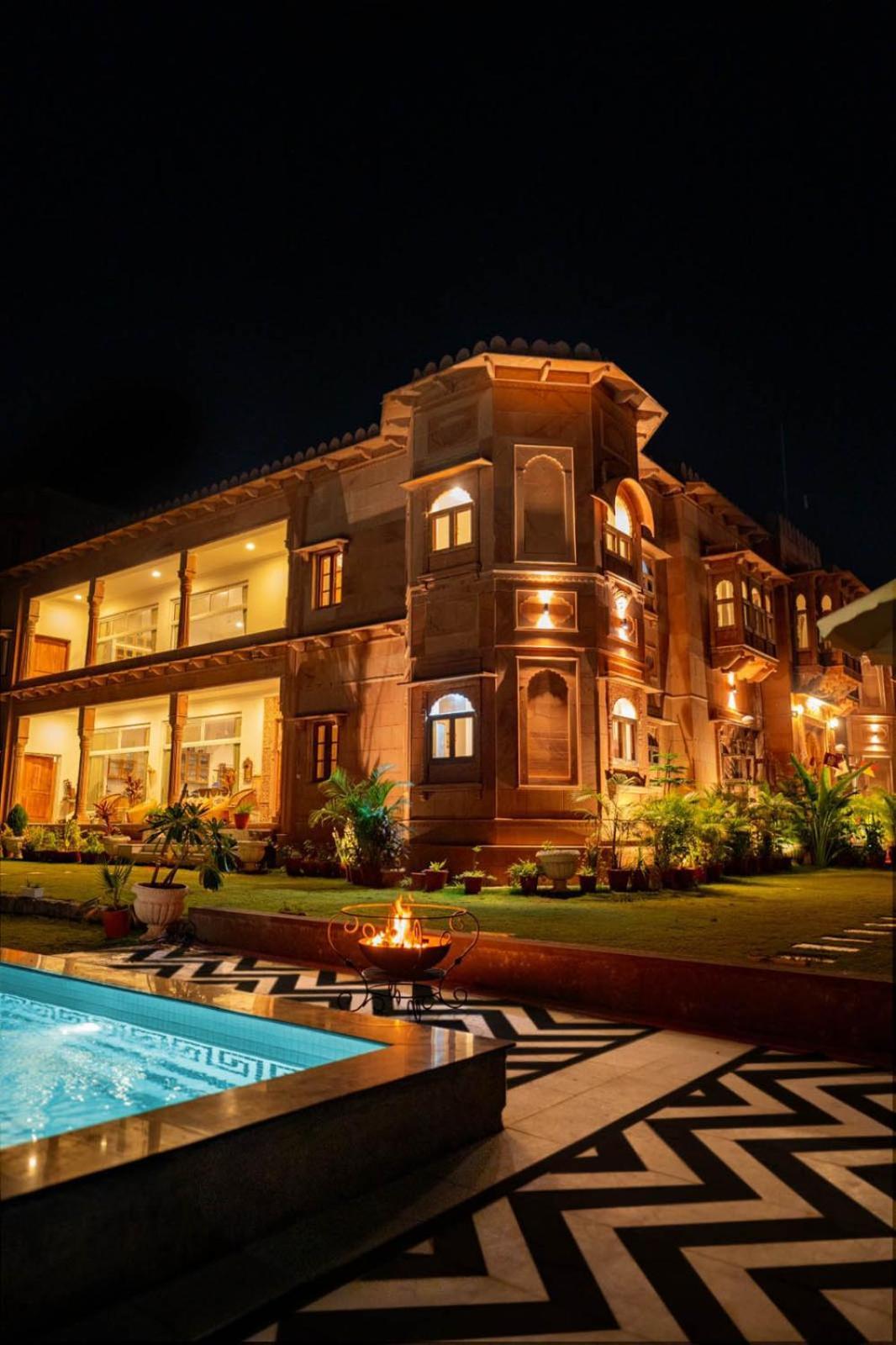 Castle Oodeypore A Boutique Stay אודייפור מראה חיצוני תמונה